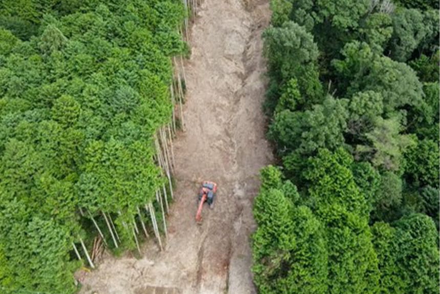 県単独県営治山事業(5単災第1号) 施工前の山腹状況 兵庫県西脇市