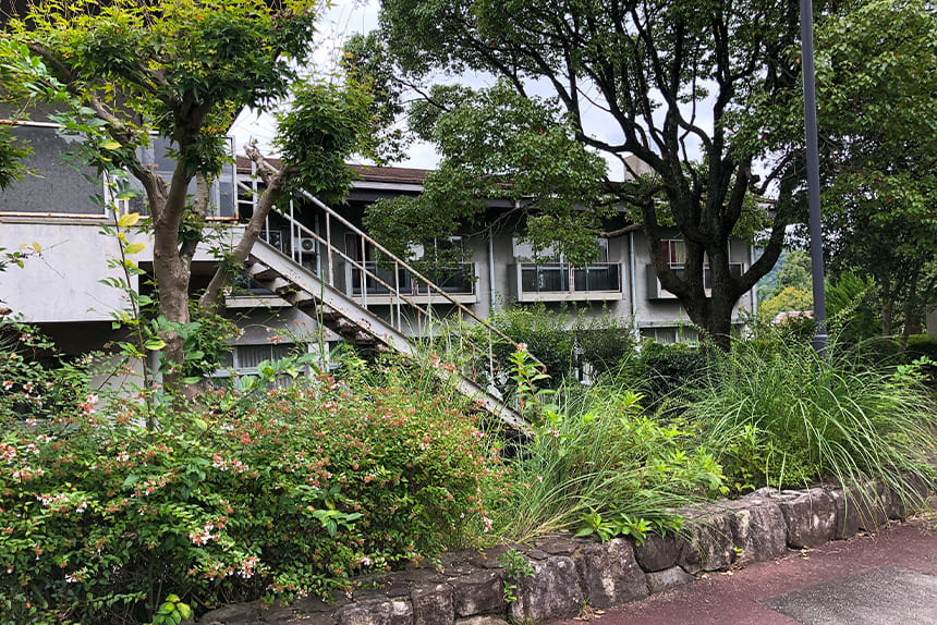 勤労福祉センター解体工事 施工前の建物外観 兵庫県西脇市